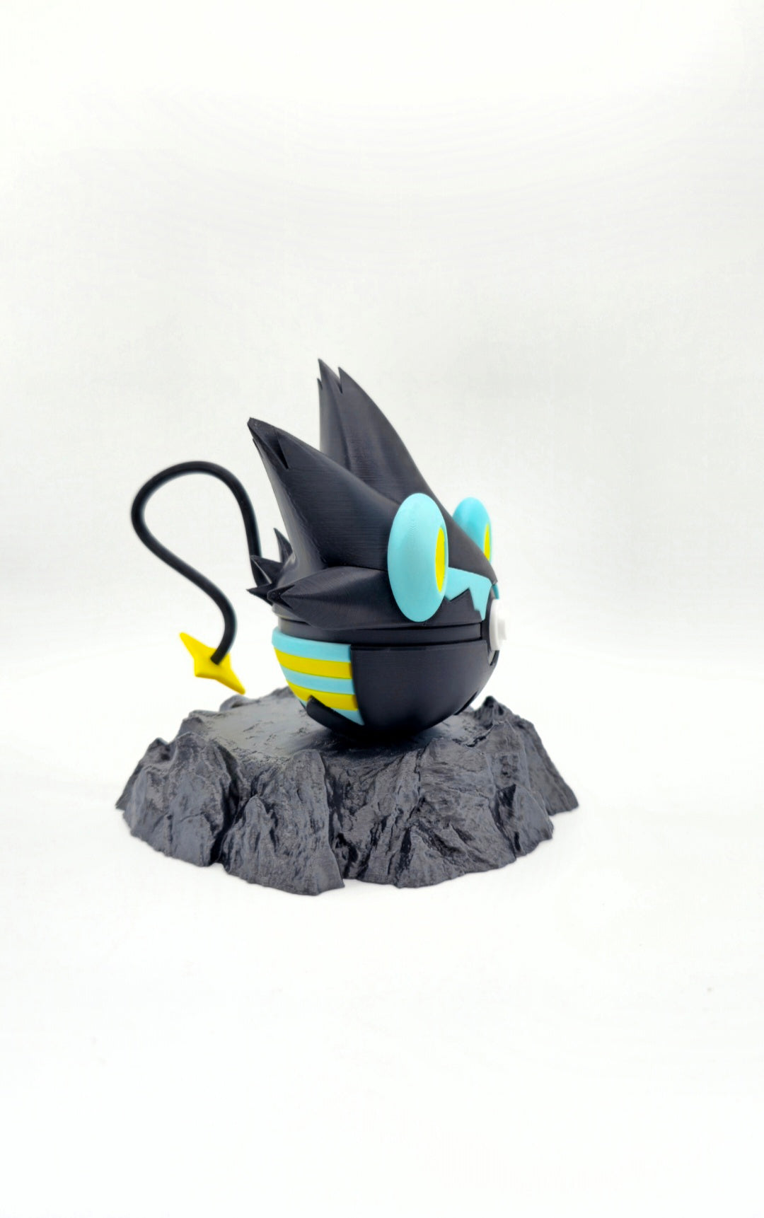 #0405 Luxray